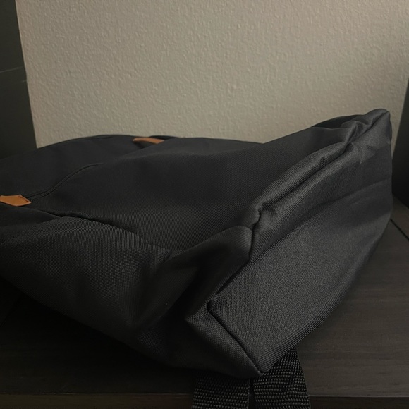 Backpack - Picture 9 of 11